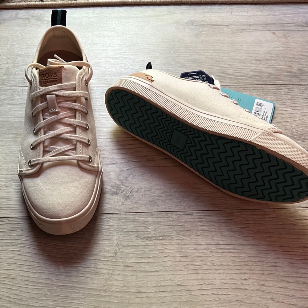 Toms canvas sneakers